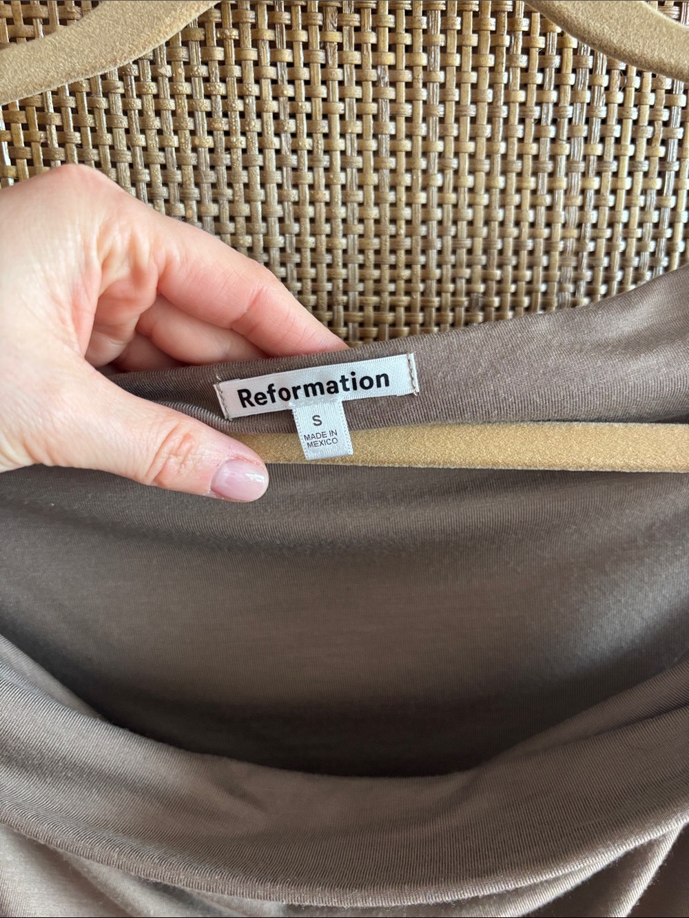 REFORMATION Cello Knit Top Gray Brown Womens Size Small Cute Off The Shoulder - Picture 4 of 6